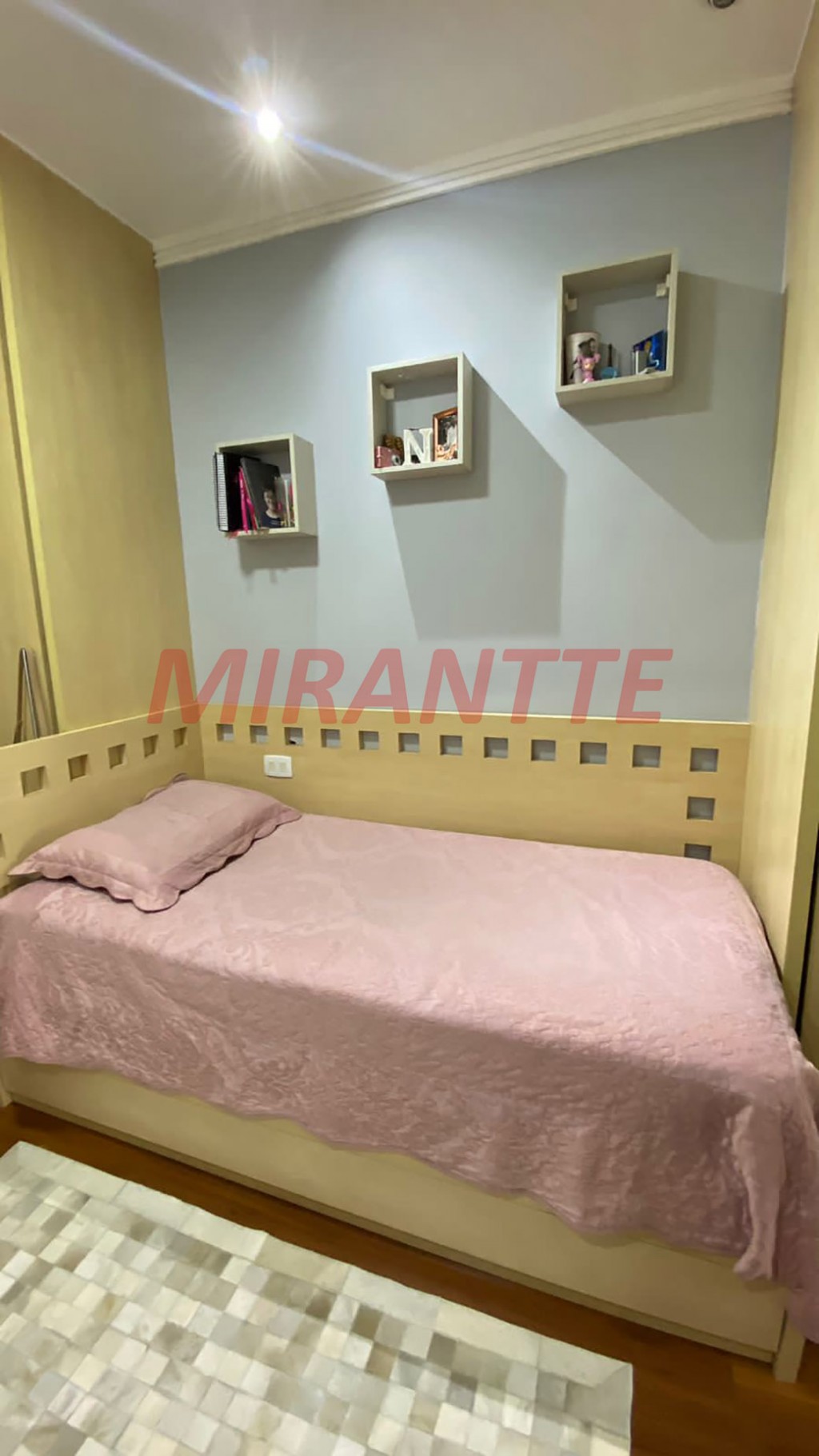 Cond. fechado de 240m² com 3 quartos em Jardim São Paulo