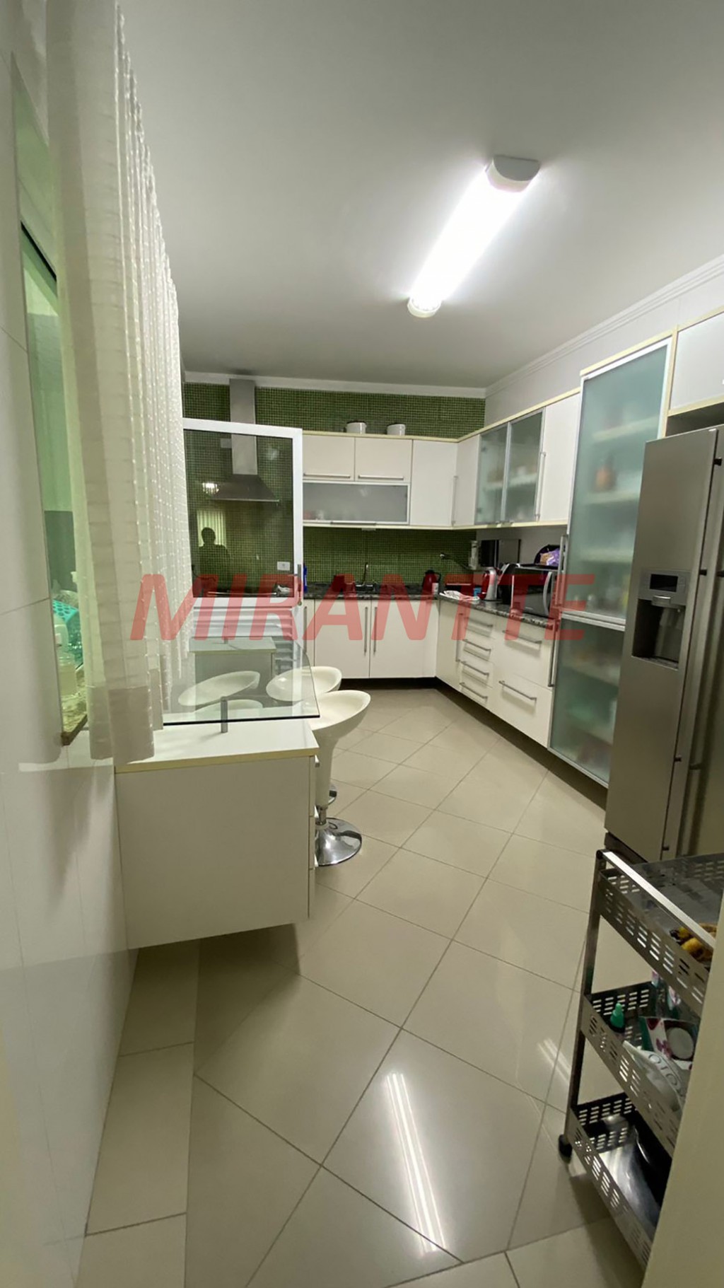 Cond. fechado de 240m² com 3 quartos em Jardim São Paulo