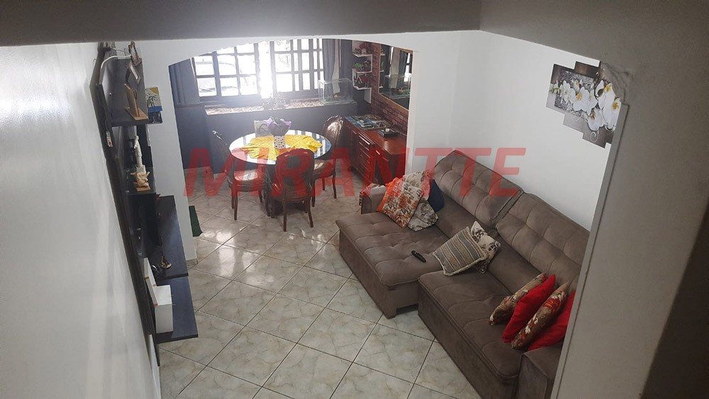 Sobrado de 88m² com 4 quartos em Jardim Virginia Bianca