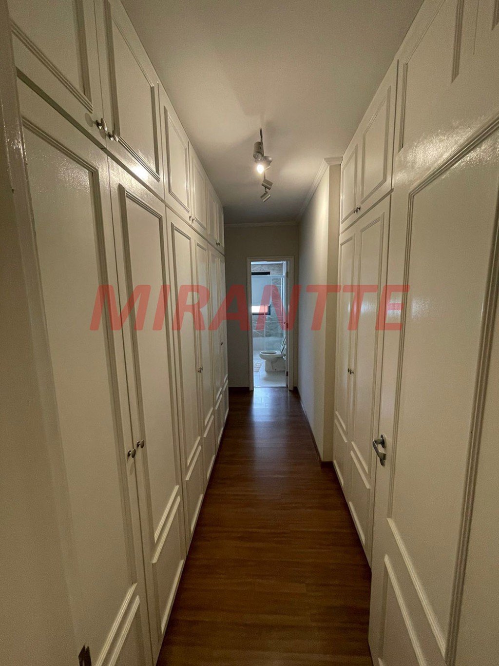 Apartamento de 180m² com 3 quartos em Indianópolis