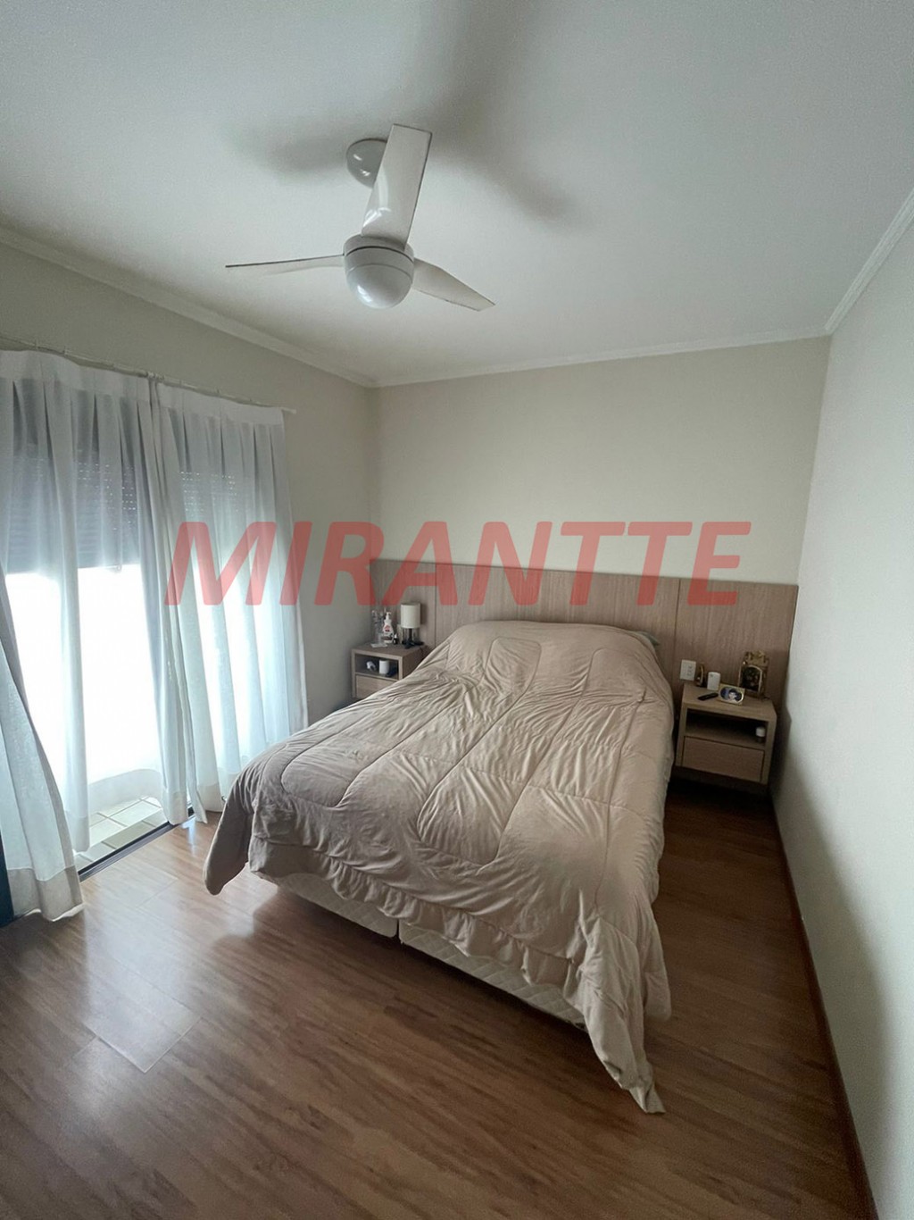 Apartamento de 180m² com 3 quartos em Indianópolis