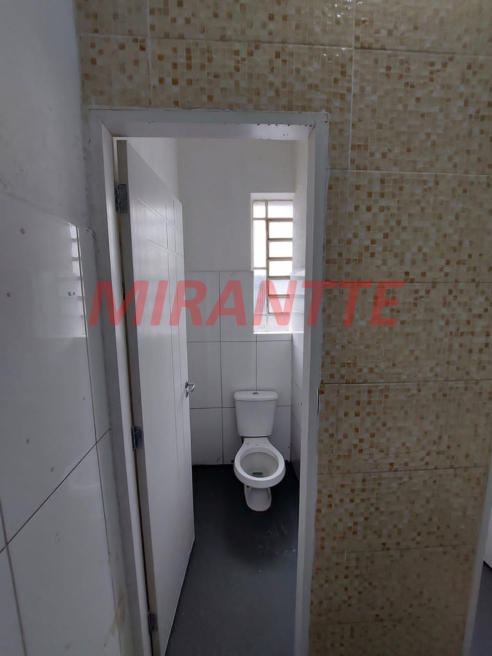 Comercial de 162m² em Santana