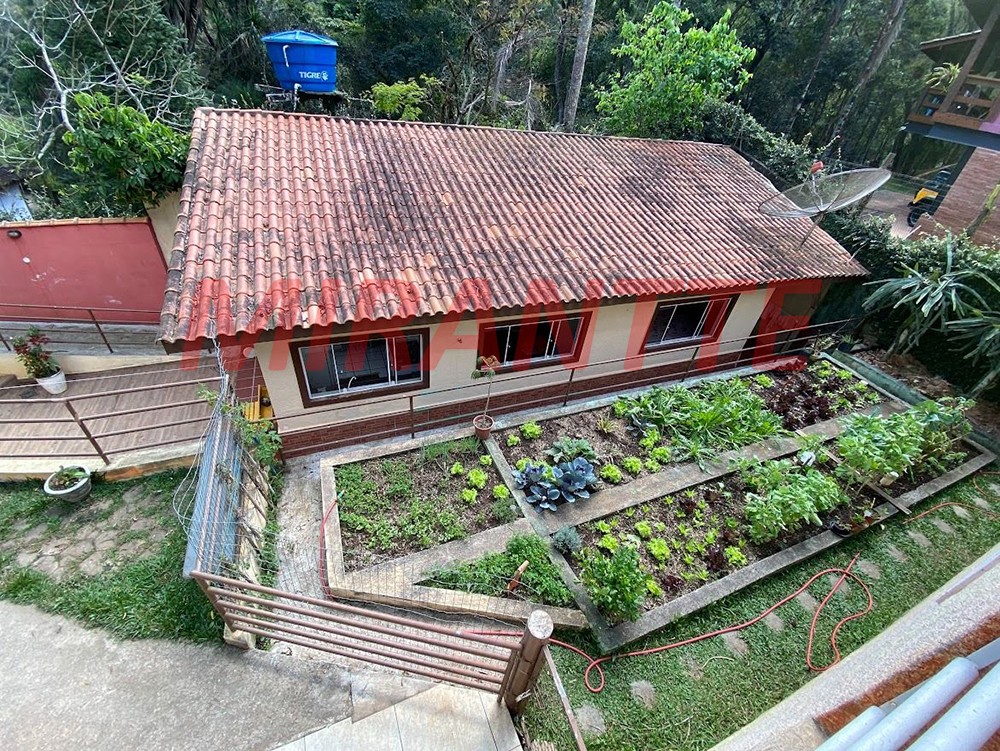 Sobrado de 500m² com 5 quartos em Serra da Cantareira