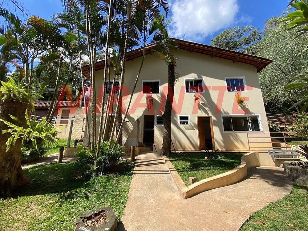 Sobrado de 500m² com 5 quartos em Serra da Cantareira
