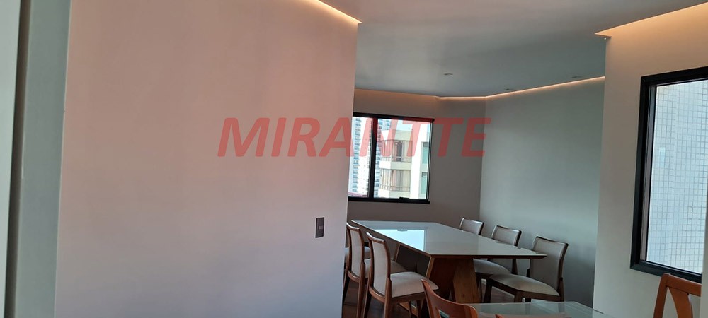 Apartamento de 210m² com 4 quartos em Santana