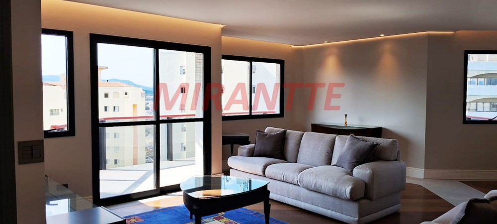 Apartamento de 210m² com 4 quartos em Santana