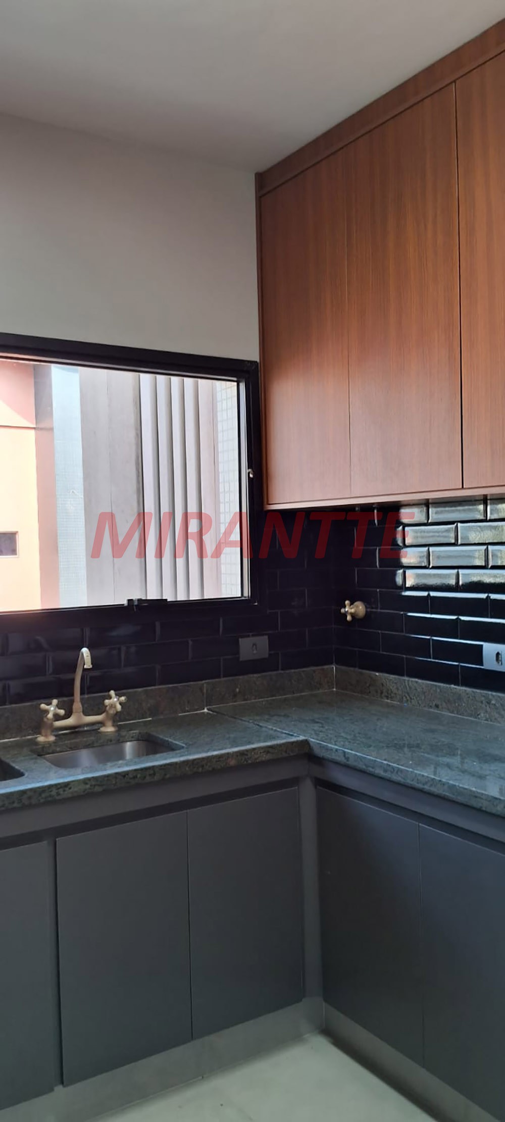 Apartamento de 210m² com 4 quartos em Santana