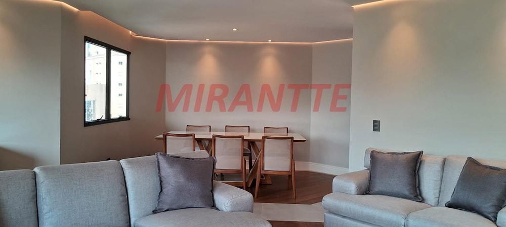 Apartamento de 210m² com 4 quartos em Santana