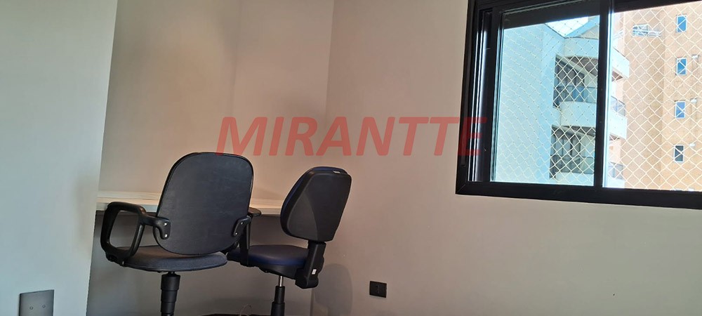 Apartamento de 210m² com 4 quartos em Santana
