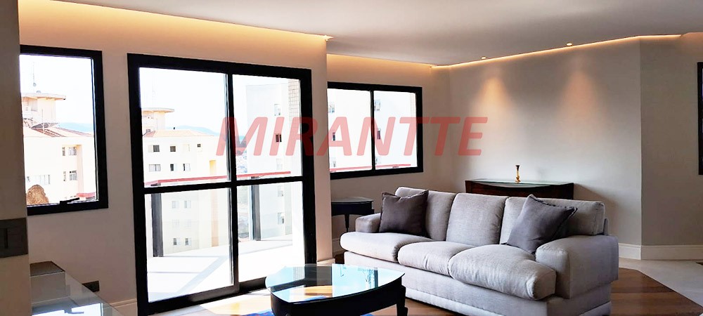 Apartamento de 210m² com 4 quartos em Santana