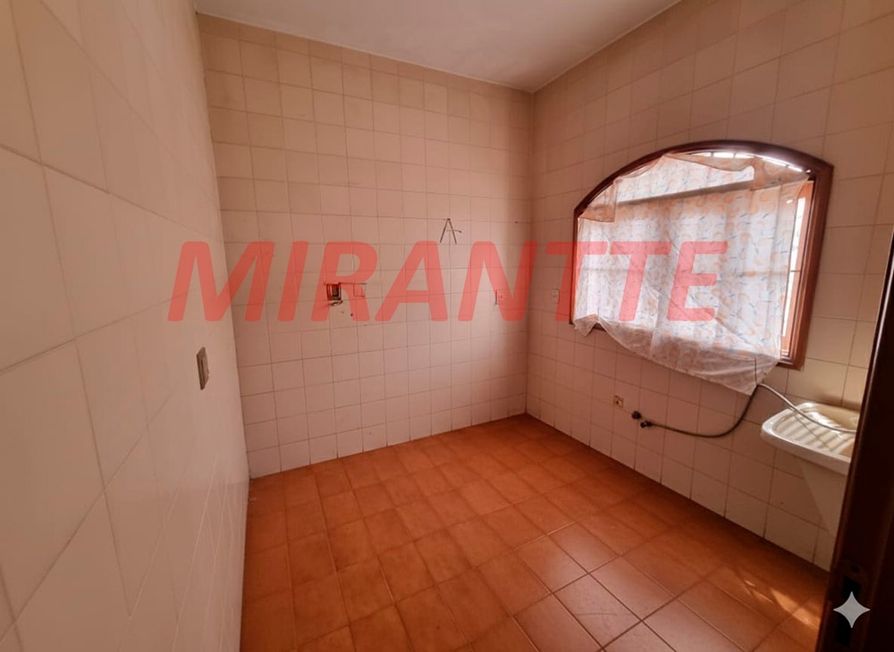 Casa terrea de 352m² com 4 quartos em Barro Branco
