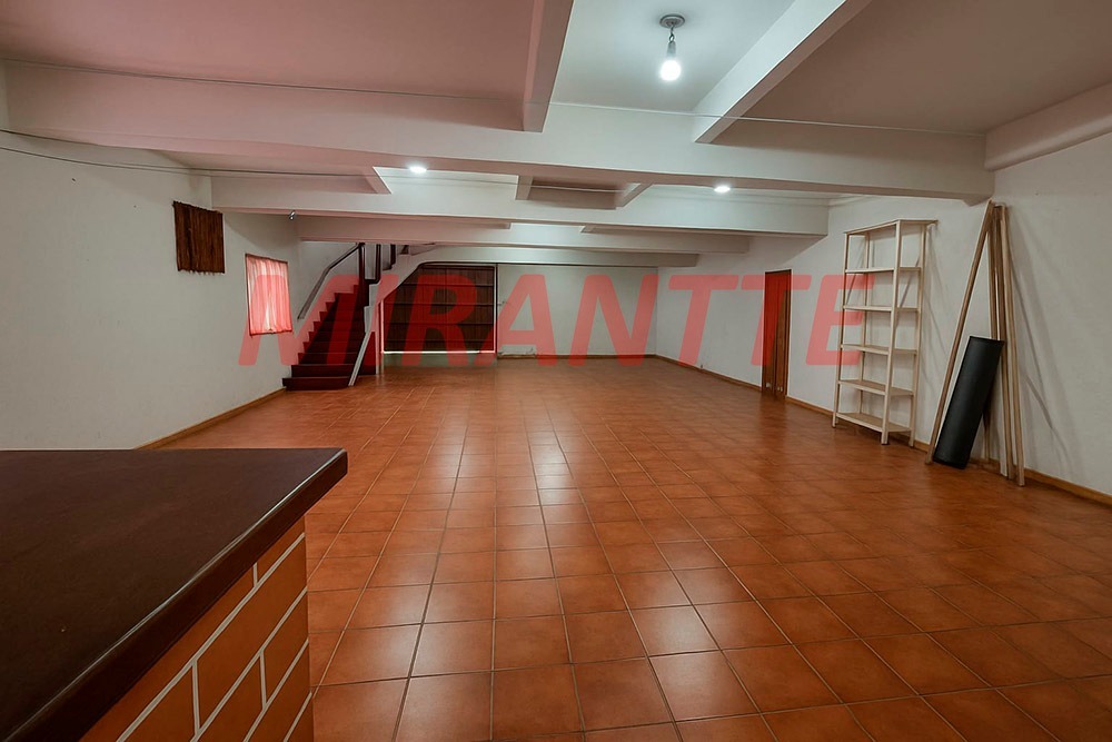 Casa terrea de 352m² com 4 quartos em Barro Branco