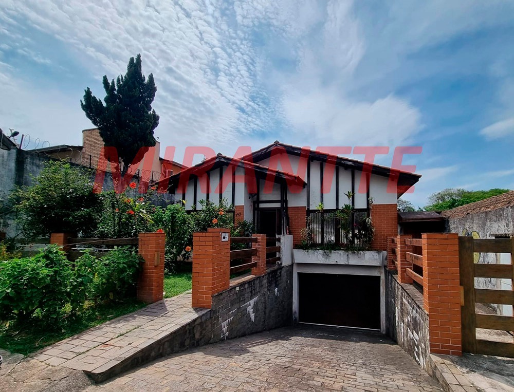 Casa terrea de 352m² com 4 quartos em Barro Branco
