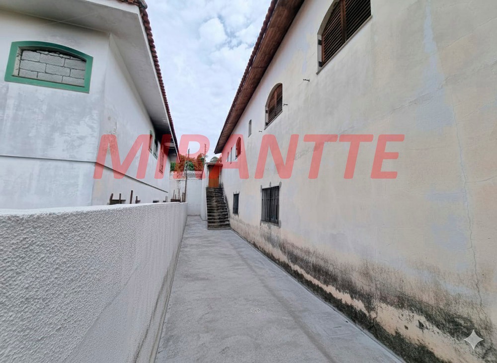 Casa terrea de 352m² com 4 quartos em Barro Branco