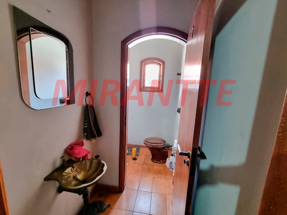 Casa terrea de 352m² com 4 quartos em Barro Branco