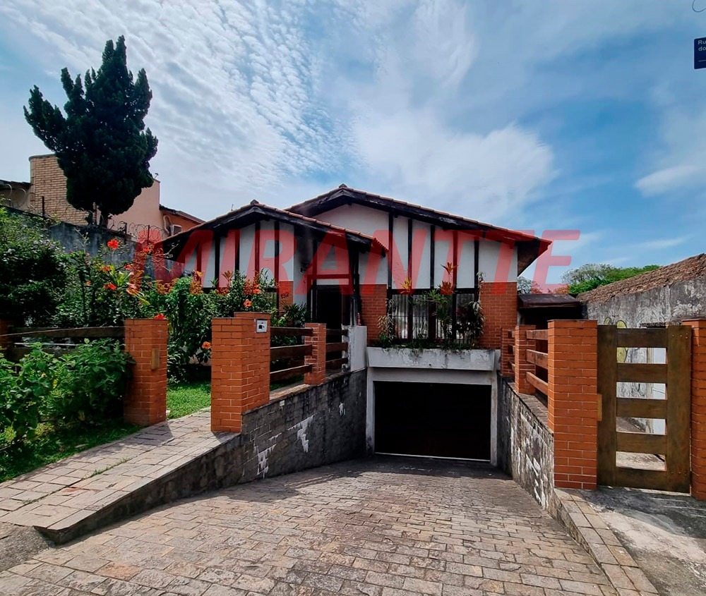 Casa terrea de 352m² com 4 quartos em Barro Branco