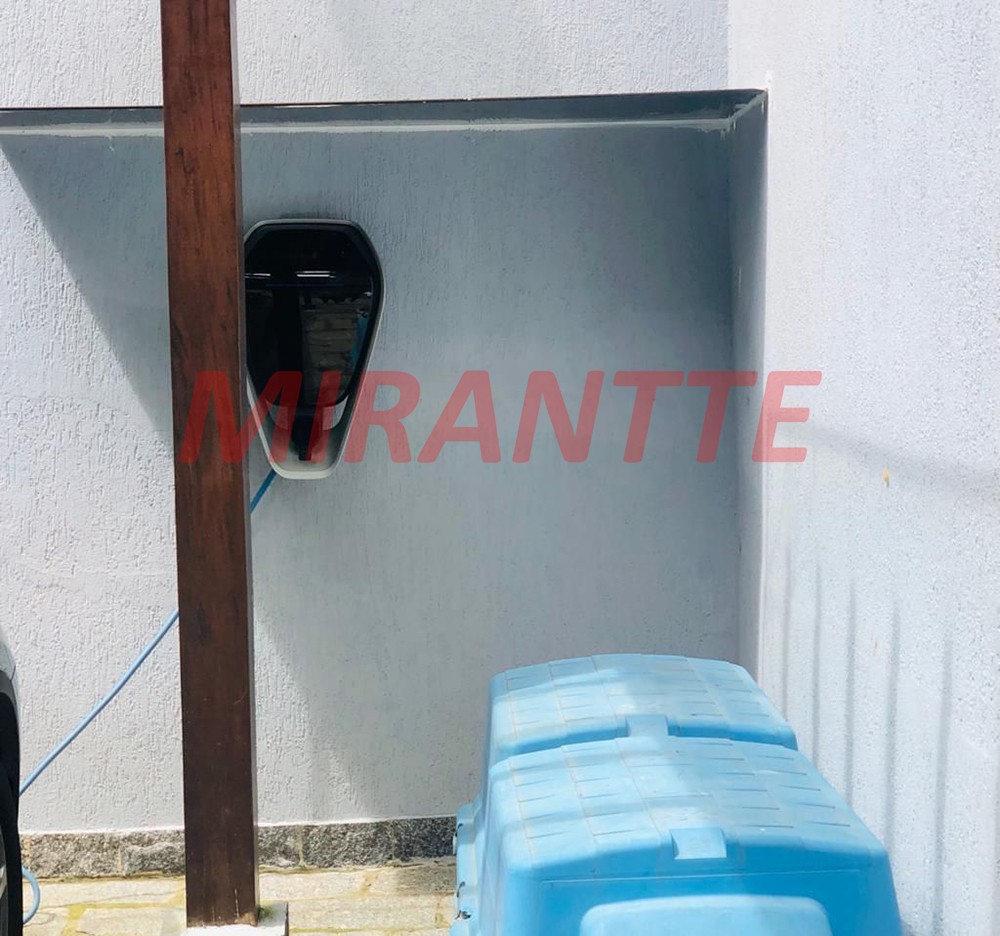 Sobrado de 355m² com 4 quartos em Serra Da Cantareira
