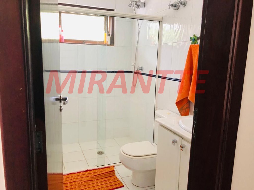 Sobrado de 355m² com 4 quartos em Serra Da Cantareira
