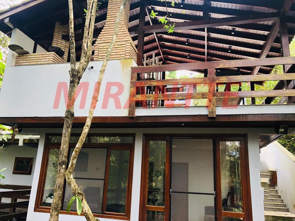 Sobrado de 355m² com 4 quartos em Serra Da Cantareira