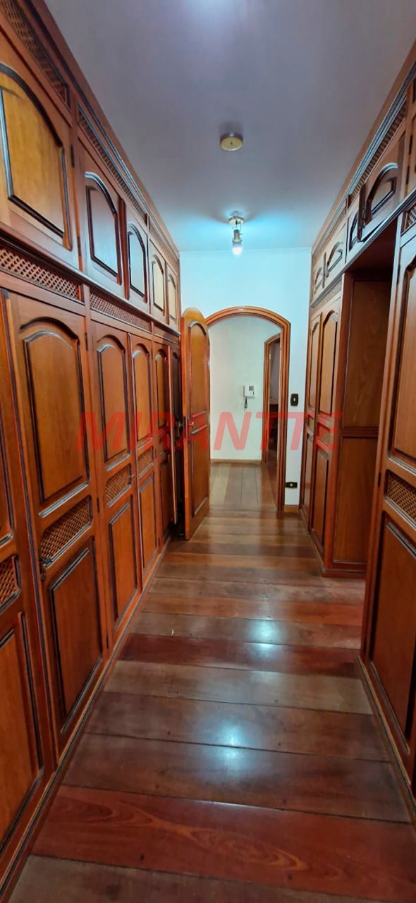 Cond. fechado de 800m² com 4 quartos em Serra Da Cantareira
