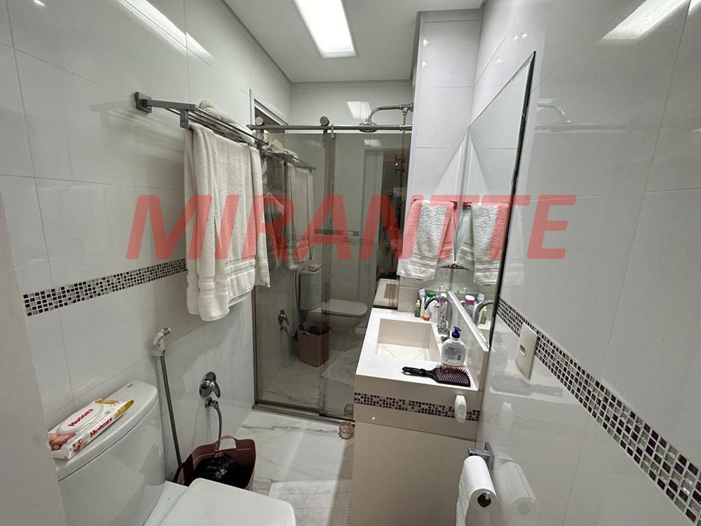Cond. fechado de 200m² com 3 quartos em Ponte Grande