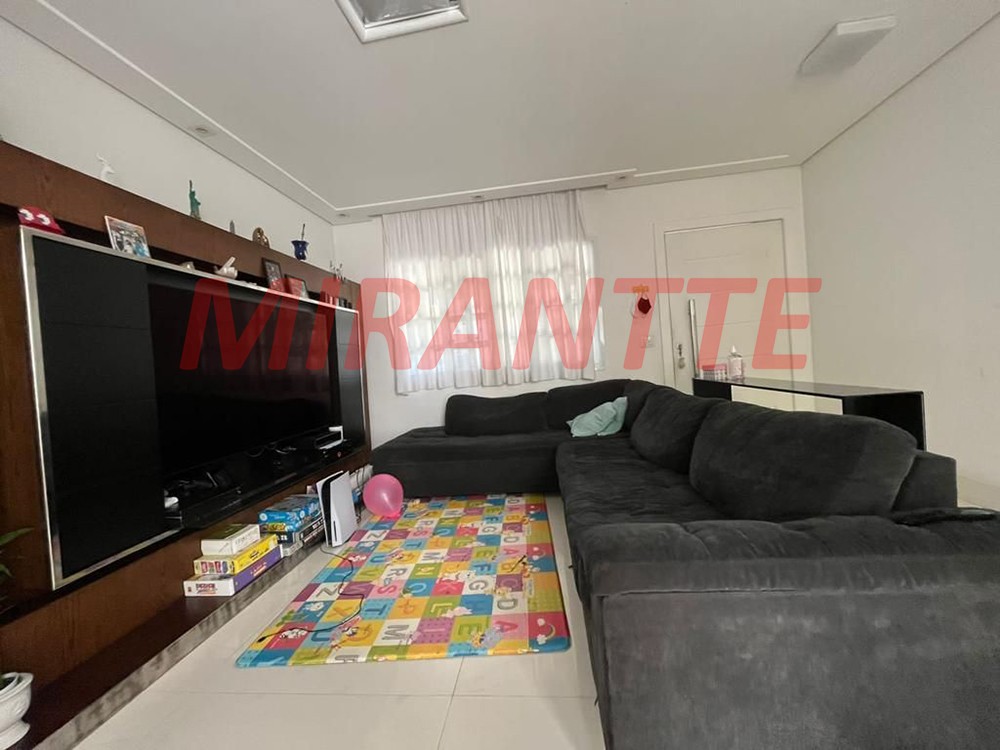 Cond. fechado de 200m² com 3 quartos em Ponte Grande