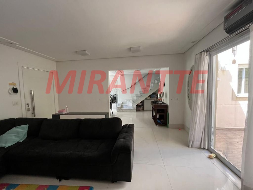Cond. fechado de 200m² com 3 quartos em Ponte Grande