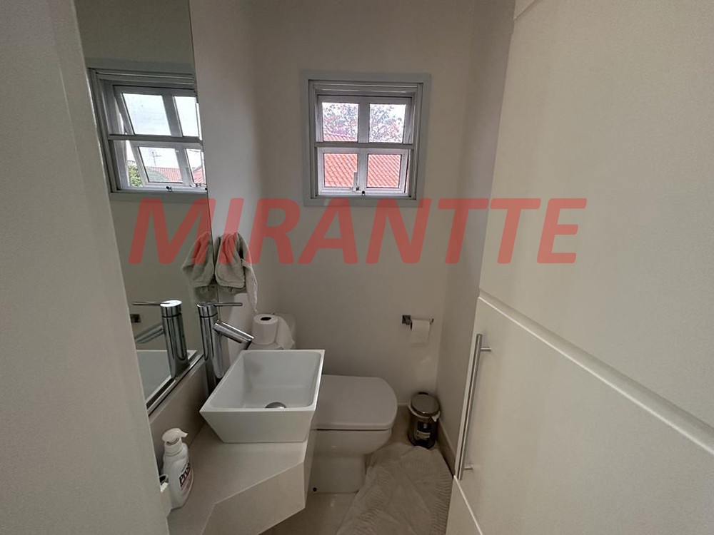 Cond. fechado de 200m² com 3 quartos em Ponte Grande