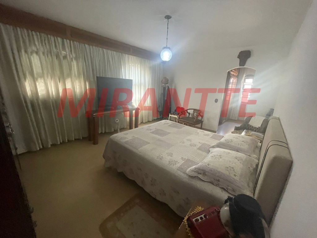 Sobrado de 270m² com 4 quartos em Vila Guilherme