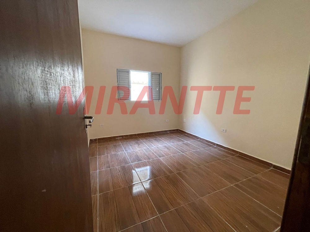 Casa terrea de 220m² com 3 quartos em Vila Carbone