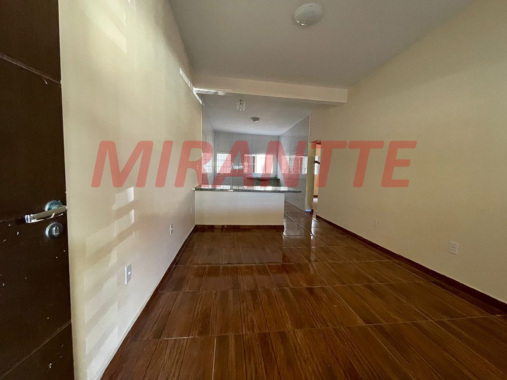 Casa terrea de 220m² com 3 quartos em Vila Carbone