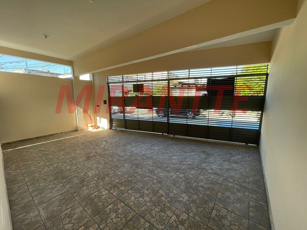 Casa terrea de 220m² com 3 quartos em Vila Carbone