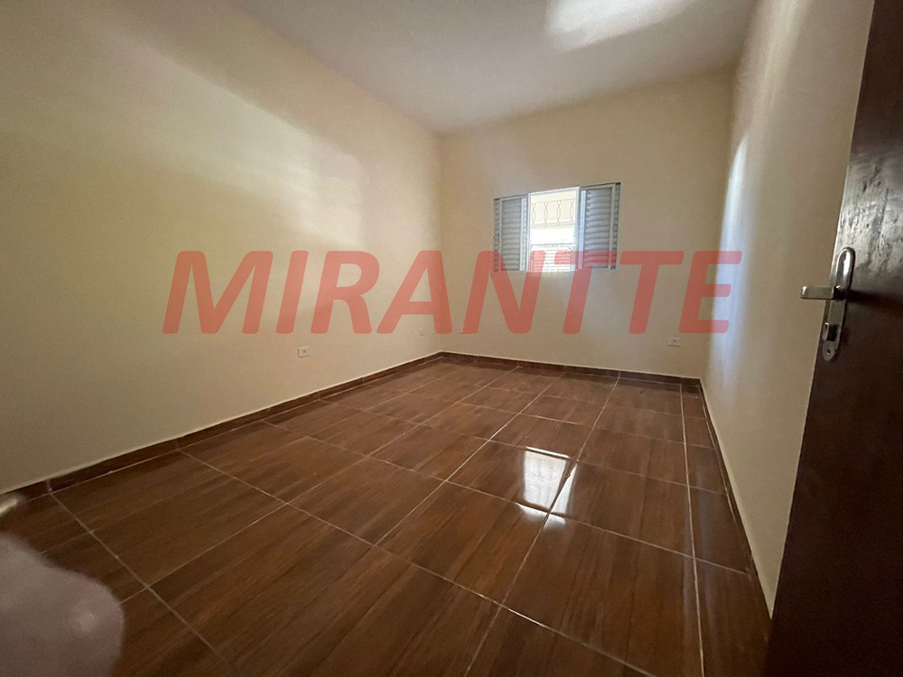 Casa terrea de 220m² com 3 quartos em Vila Carbone