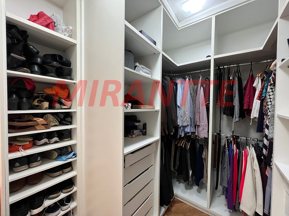 Sobrado de 316m² com 4 quartos em Lauzane Paulista