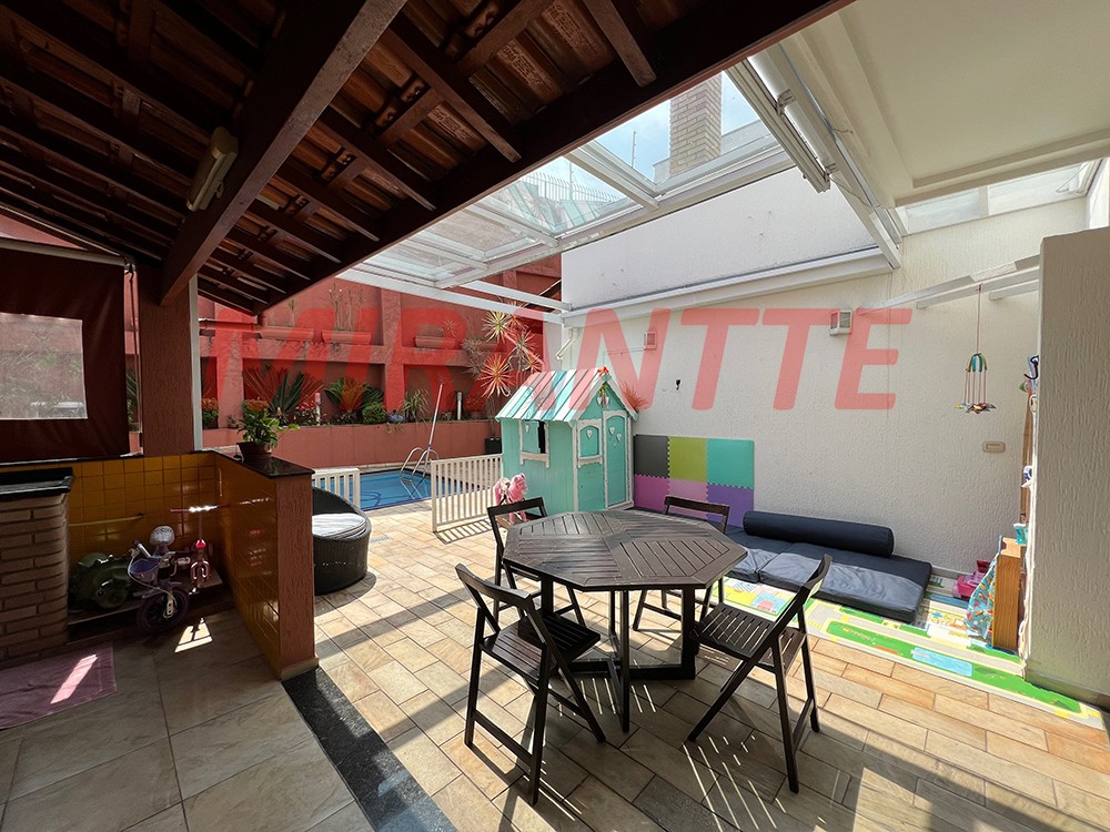 Sobrado de 316m² com 4 quartos em Lauzane Paulista