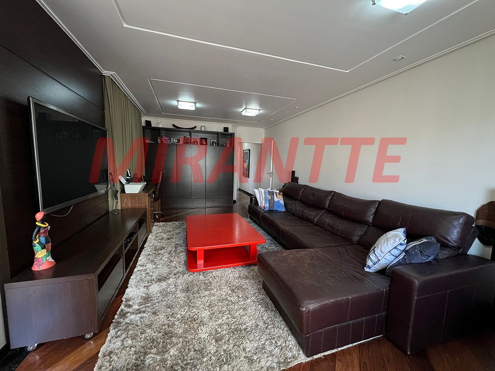 Sobrado de 316m² com 4 quartos em Lauzane Paulista
