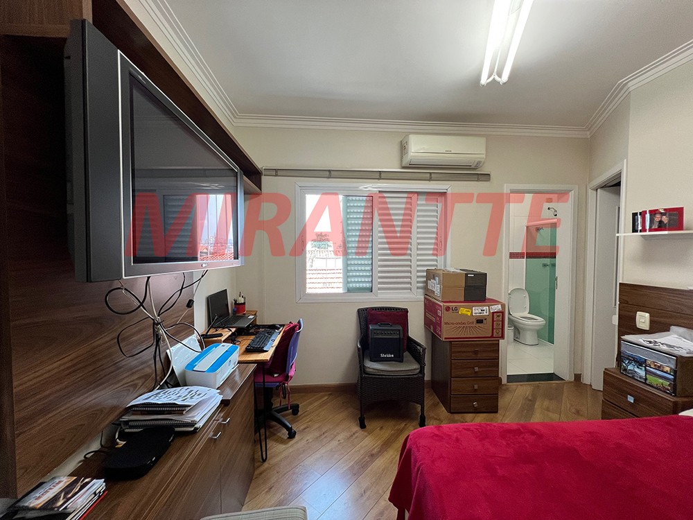 Sobrado de 316m² com 4 quartos em Lauzane Paulista