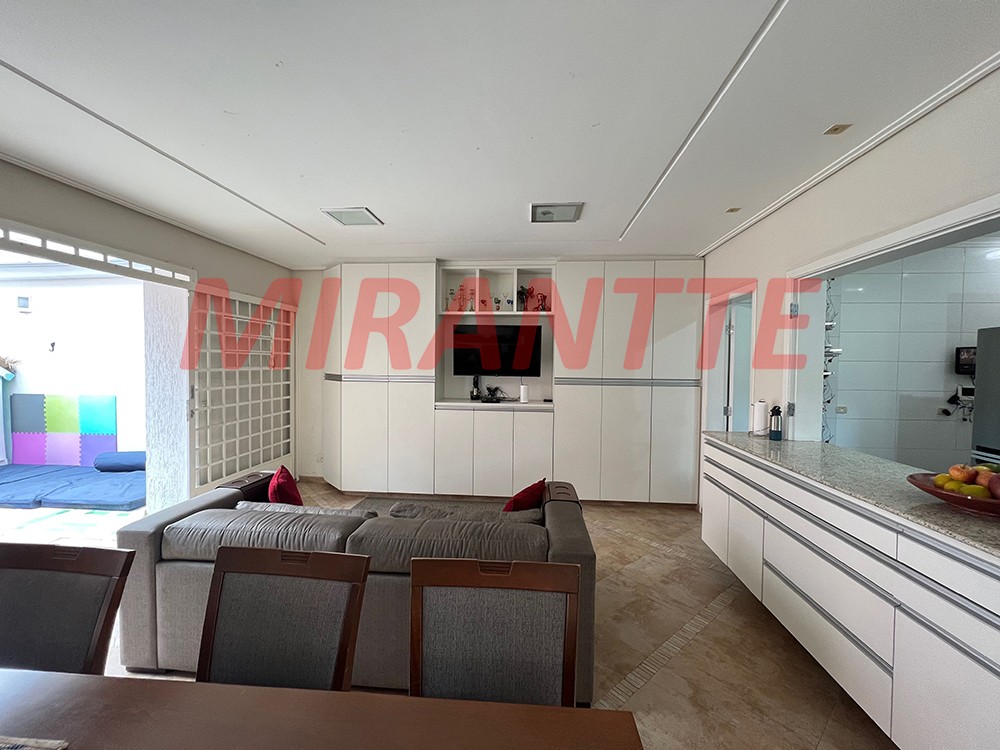 Sobrado de 316m² com 4 quartos em Lauzane Paulista