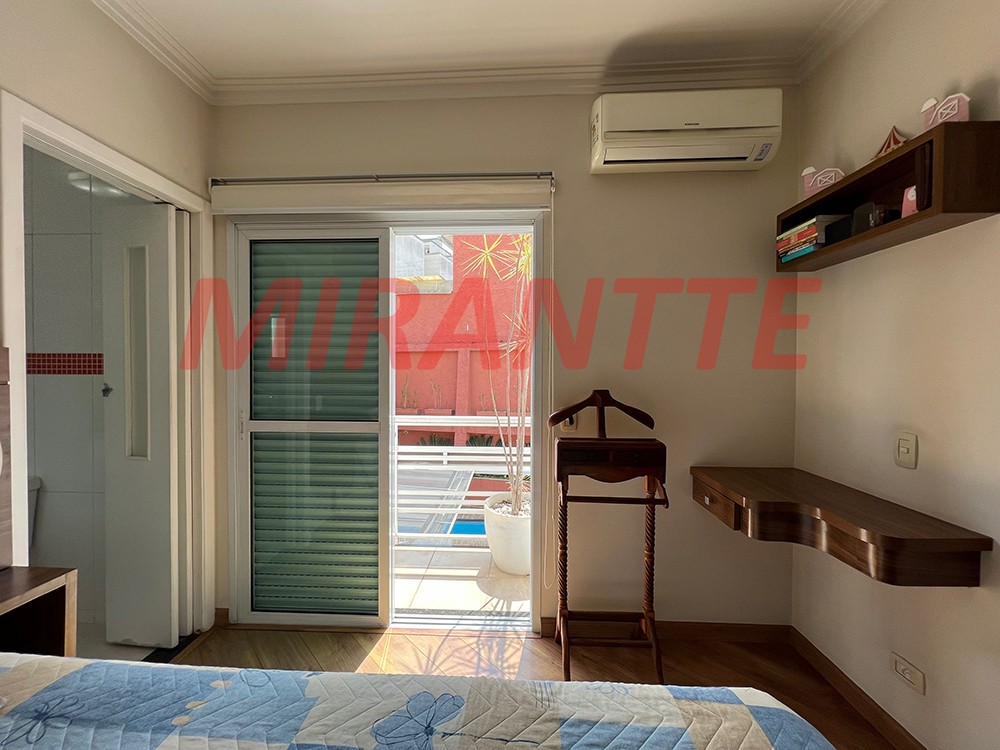 Sobrado de 316m² com 4 quartos em Lauzane Paulista