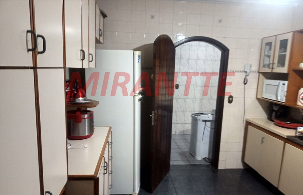 Sobrado de 315m² com 3 quartos em Vila Aurora