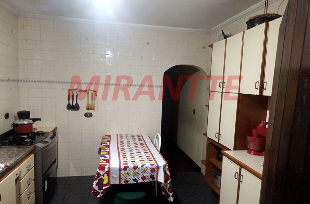 Sobrado de 315m² com 3 quartos em Vila Aurora