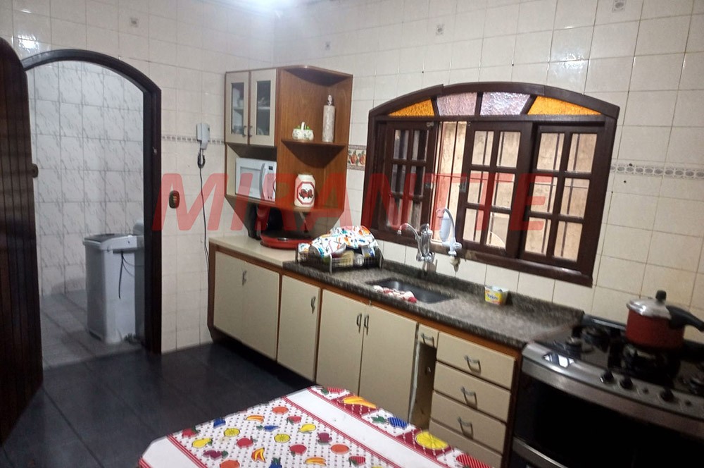 Sobrado de 315m² com 3 quartos em Vila Aurora