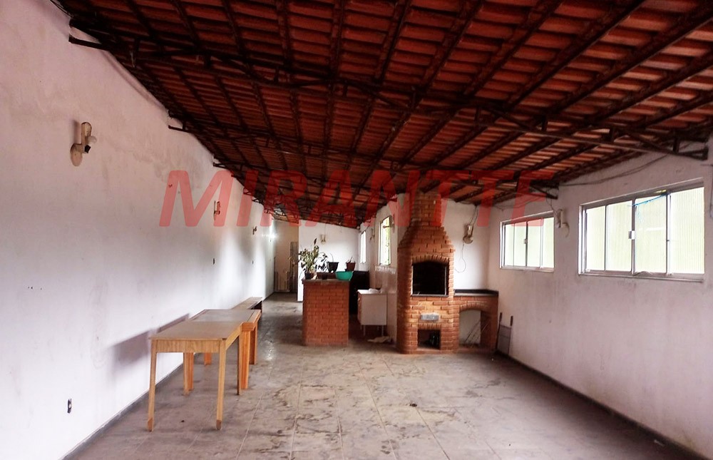 Sobrado de 315m² com 3 quartos em Vila Aurora