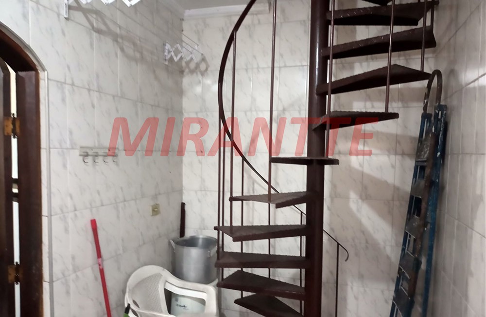 Sobrado de 315m² com 3 quartos em Vila Aurora