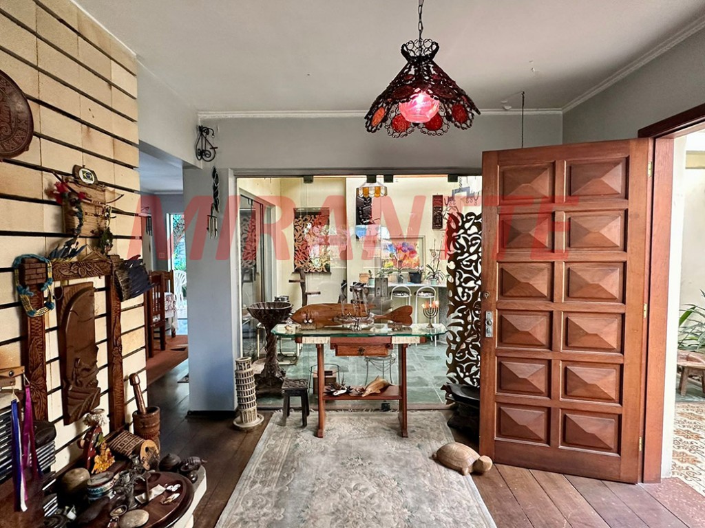 Sobrado de 297m² com 3 quartos em Jardim São Bento