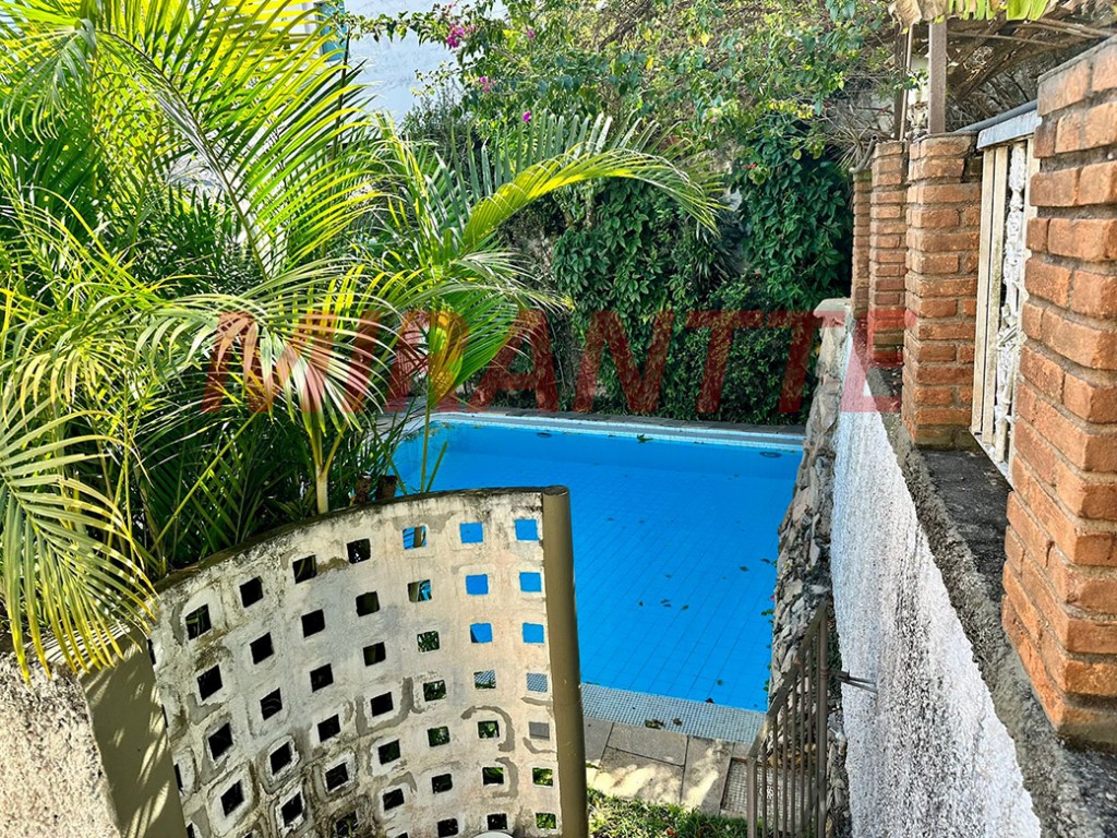 Sobrado de 297m² com 3 quartos em Jardim São Bento