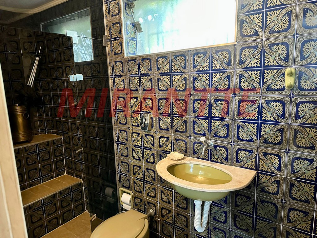 Sobrado de 297m² com 3 quartos em Jardim São Bento