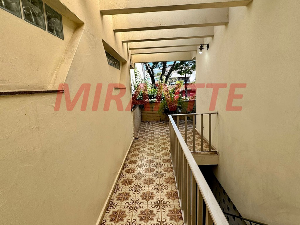 Sobrado de 297m² com 3 quartos em Jardim São Bento