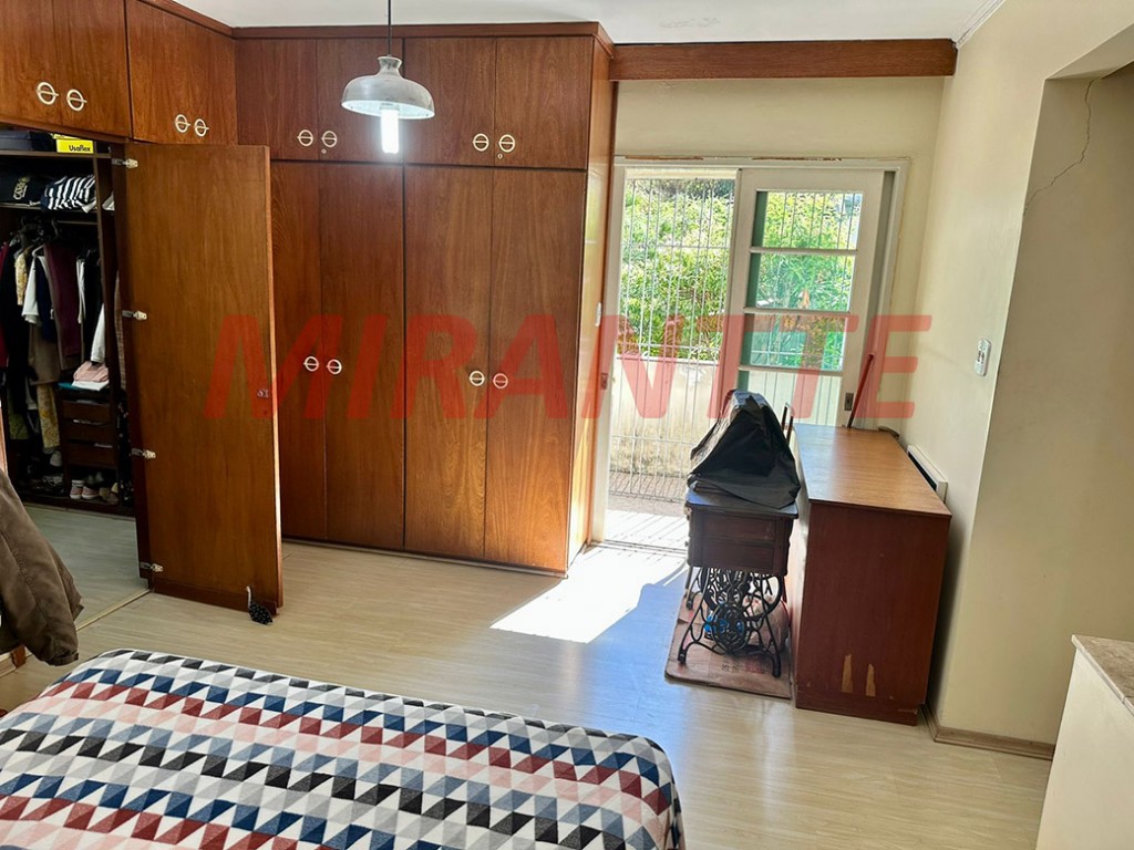Sobrado de 297m² com 3 quartos em Jardim São Bento
