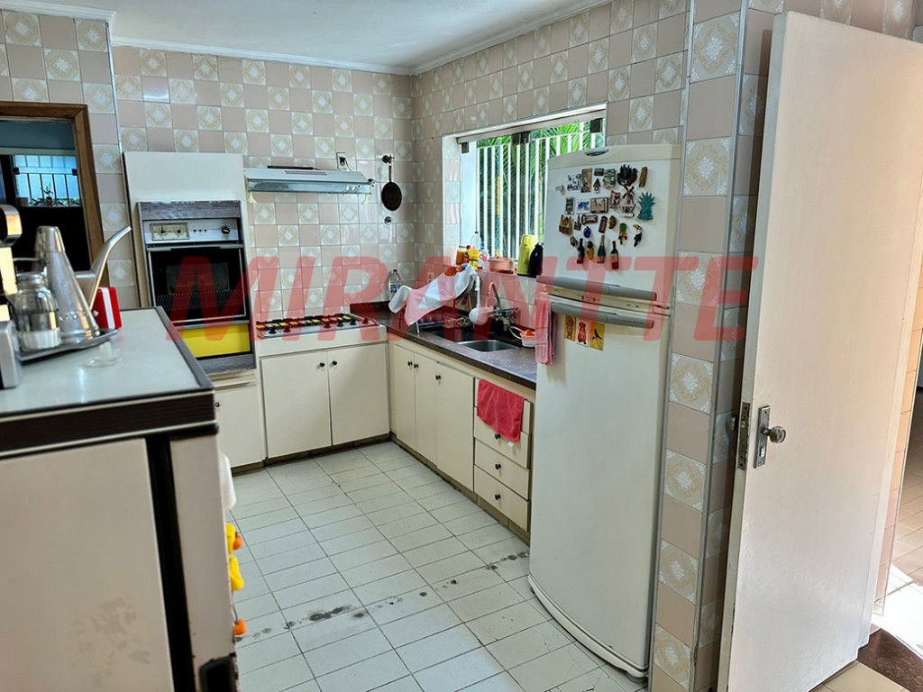 Sobrado de 297m² com 3 quartos em Jardim São Bento